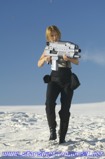 Illustration for article titled First Pics Of Starship Troopers' Armor And Heroes' Gun-Toting Ex-Blonde